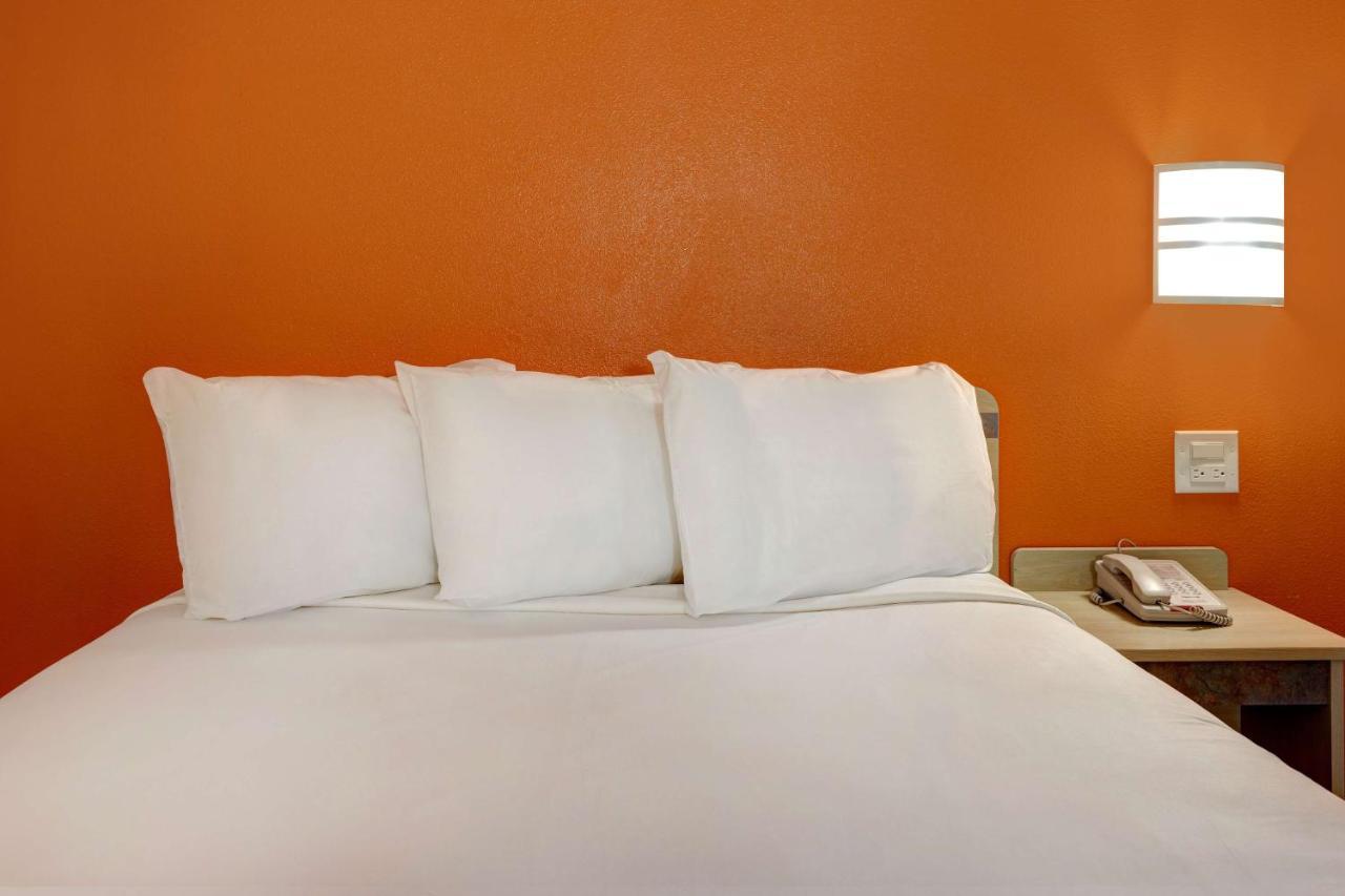 Motel 6-Lakeville, Mn - South - Лейквил Екстериор снимка